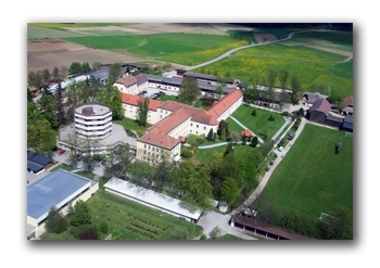 Partnerská škola - Landwirtschaftliche Fachschule Edelhof Partnerská škola - Landwirtschaftliche Fachschule Edelhof